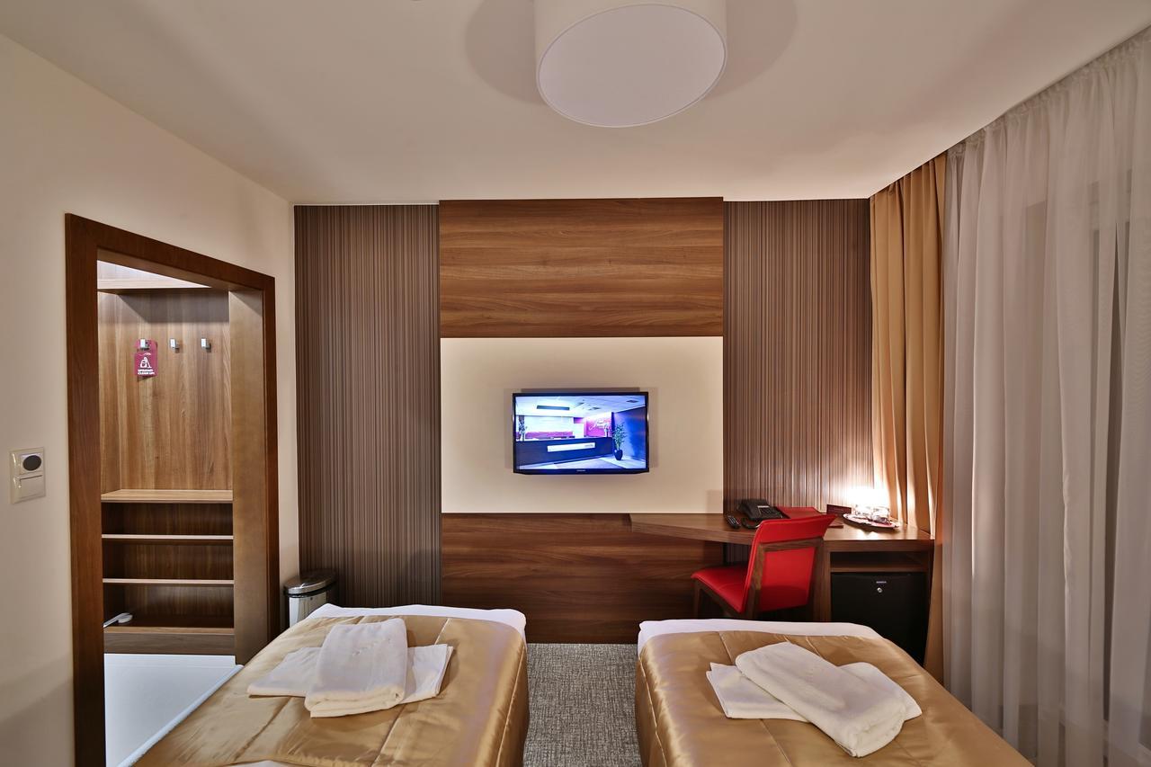 Hotel Alexander Бардеевские Купели Экстерьер фото