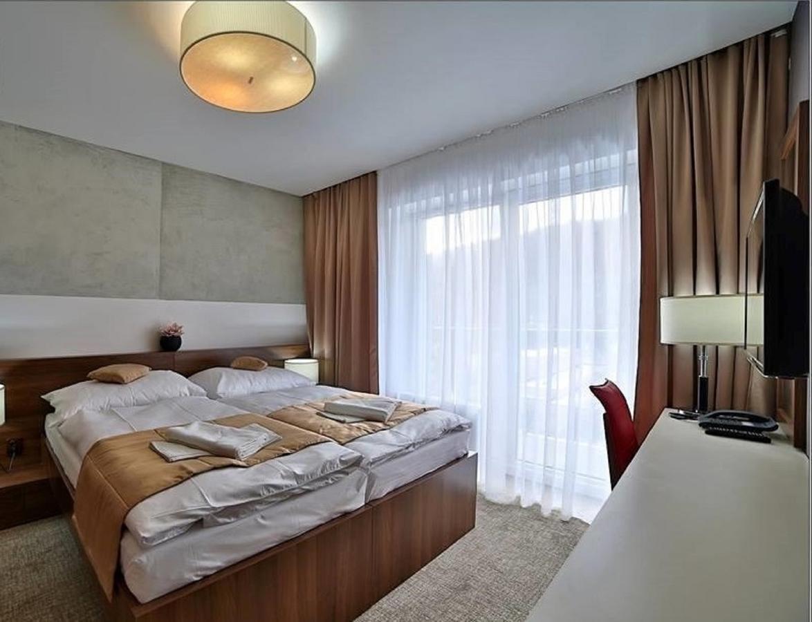Hotel Alexander Бардеевские Купели Экстерьер фото